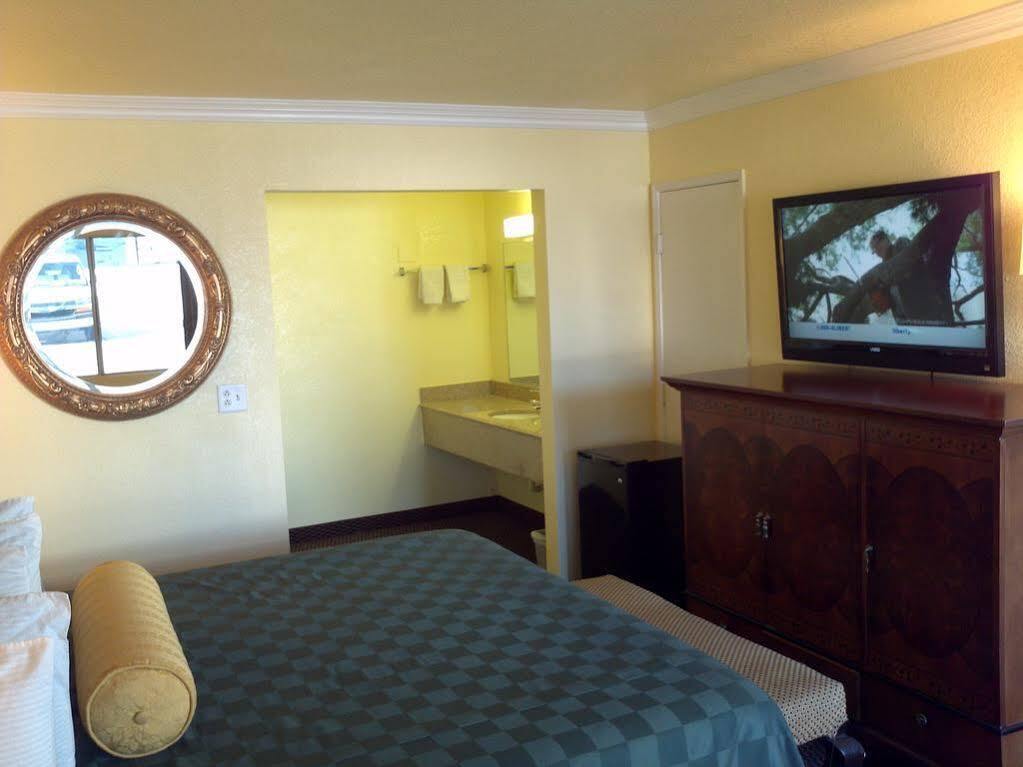 Desert Mirage Inn & Suites Needles Εξωτερικό φωτογραφία